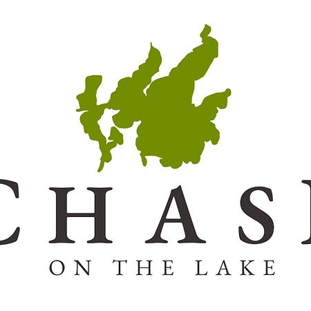Chase On The Lake Walker Dış mekan fotoğraf